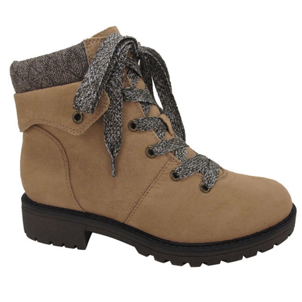 NIB POP Tania Flat Heel Lace-Up Hiking Boots